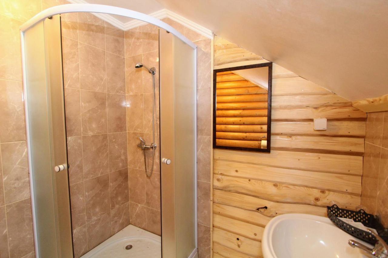 Мала Одеса Hotel Yablunytsya Luaran gambar