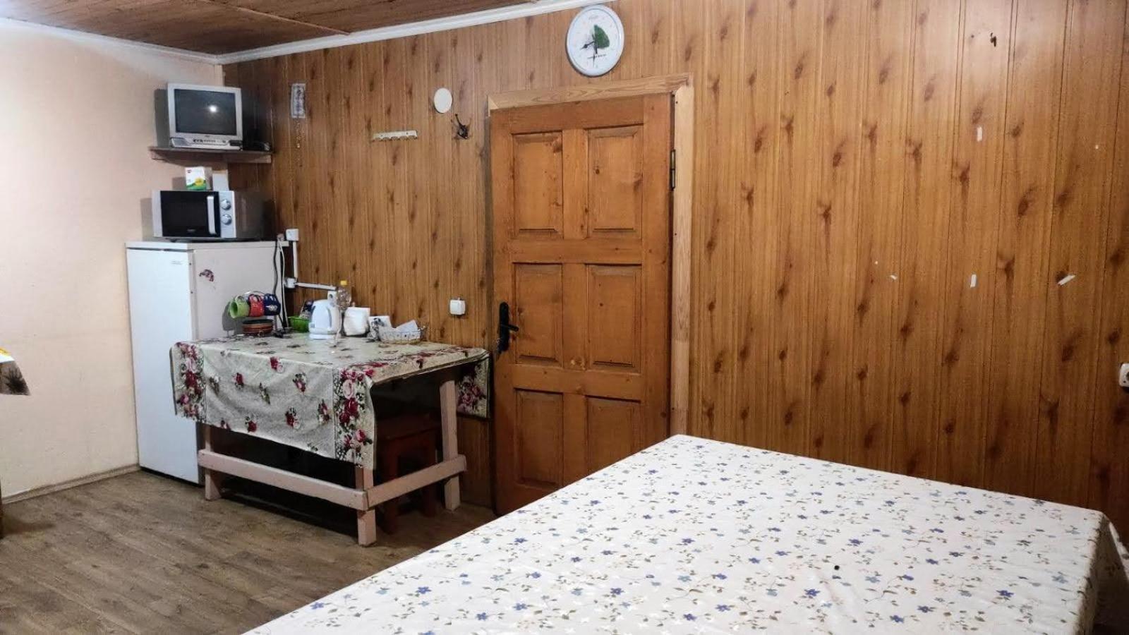 Мала Одеса Hotel Yablunytsya Bilik gambar