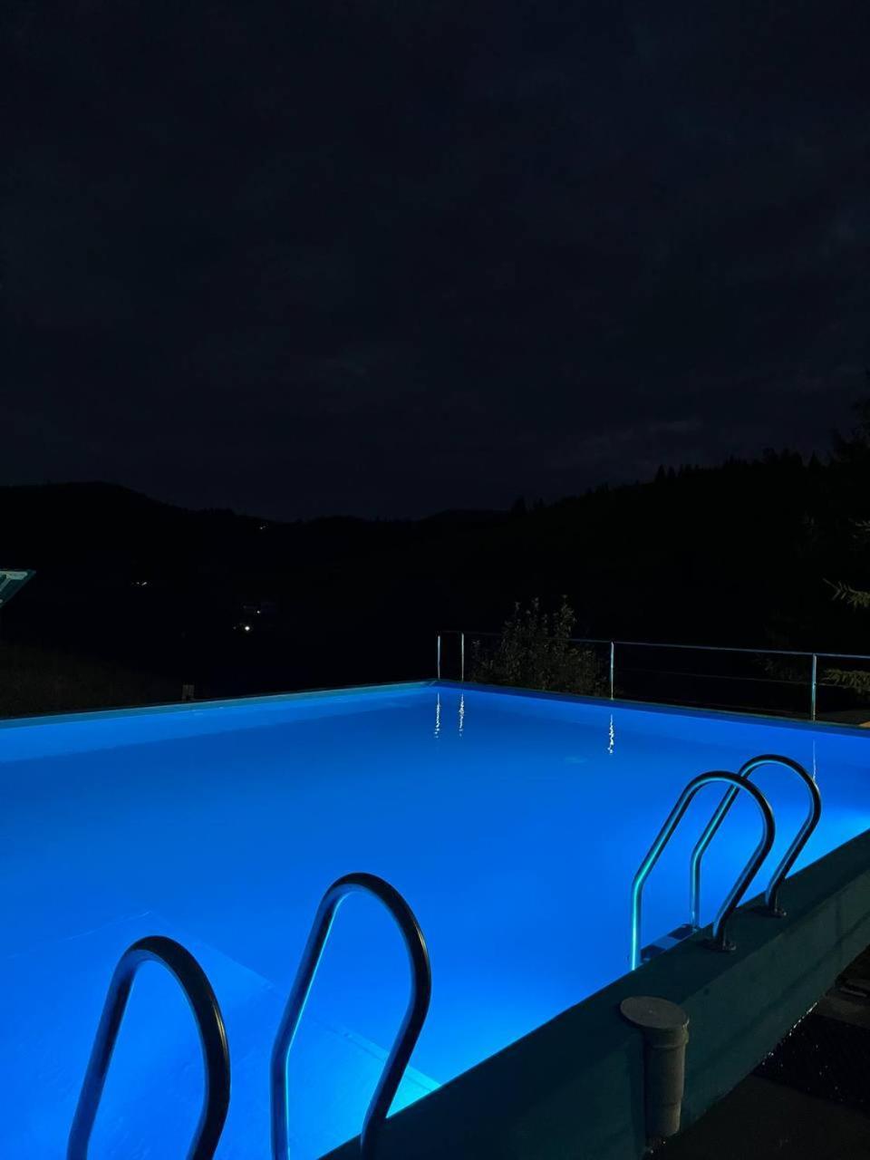 Мала Одеса Hotel Yablunytsya Luaran gambar